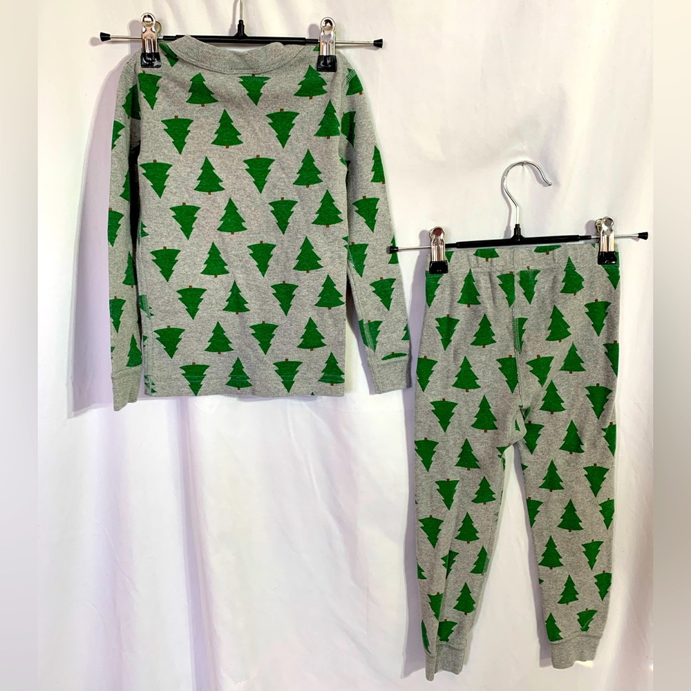 Hannah Anderson size 4 Christmas tree pajamas set